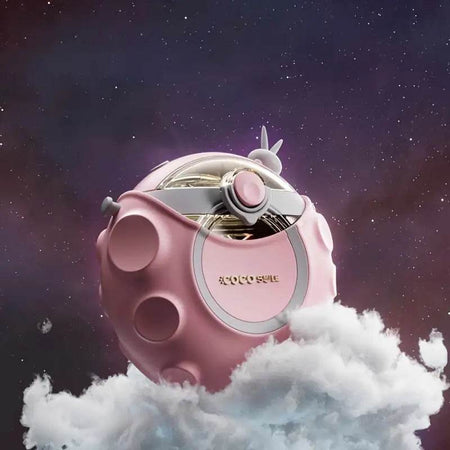 Astronaut Straw Round Bottle.