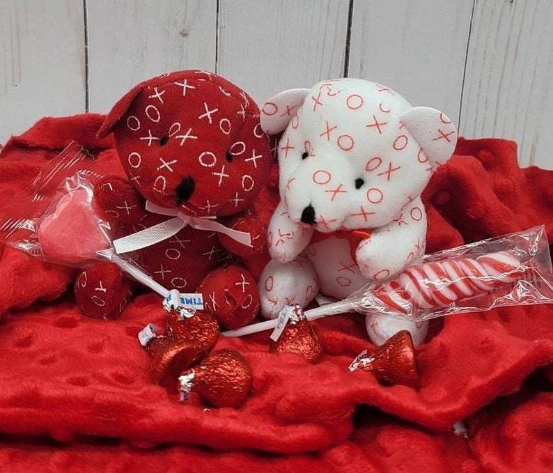 Valentines gift box, chocolate, bulk gift, gifts for him, her, teachers, coworkers, boss, classroom, special occasion - Infinity Beyond Crafts