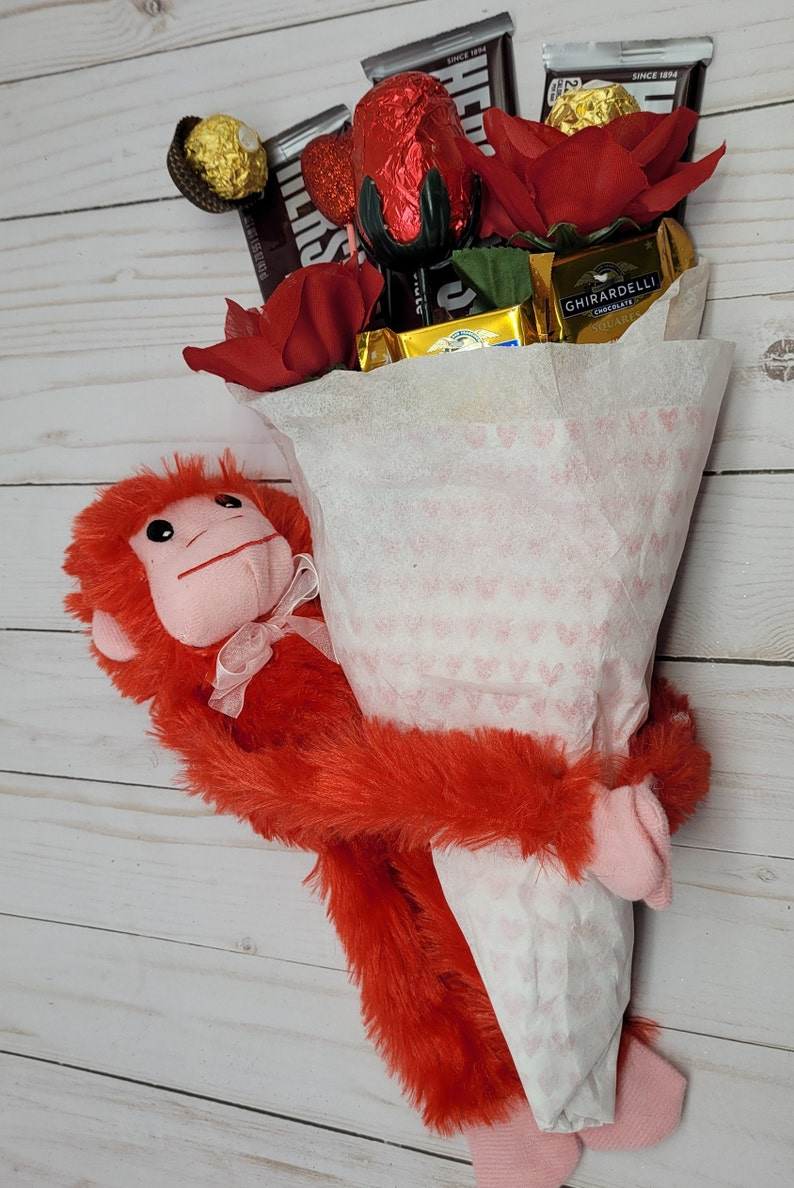 Gifts for any occasion, Ferrero Rocher chocolate rose bouquet, gifts for mom, dad, teachers, couples, boss, classroom, friends - Infinity Beyond Crafts