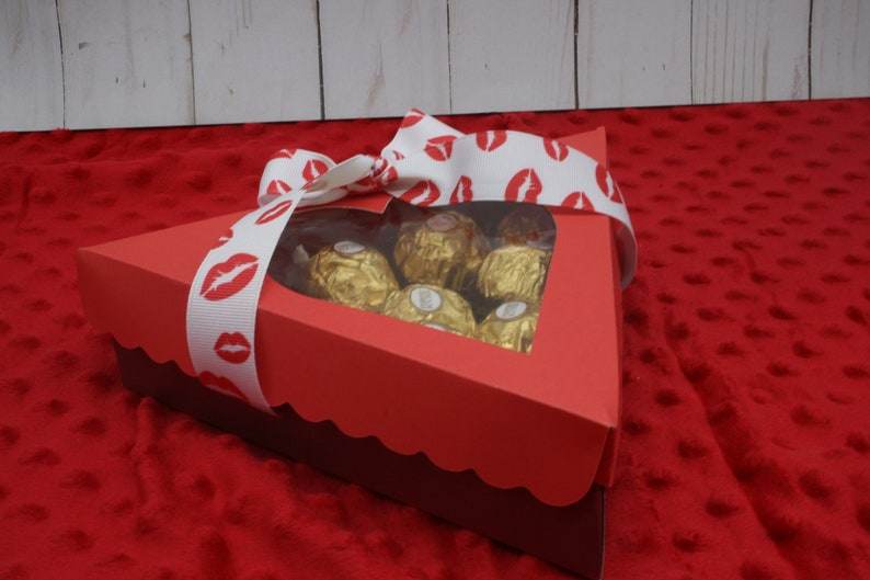Valentines gift box, chocolate, bulk gift, gifts for him, her, teachers, coworkers, boss, classroom, special occasion - Infinity Beyond Crafts