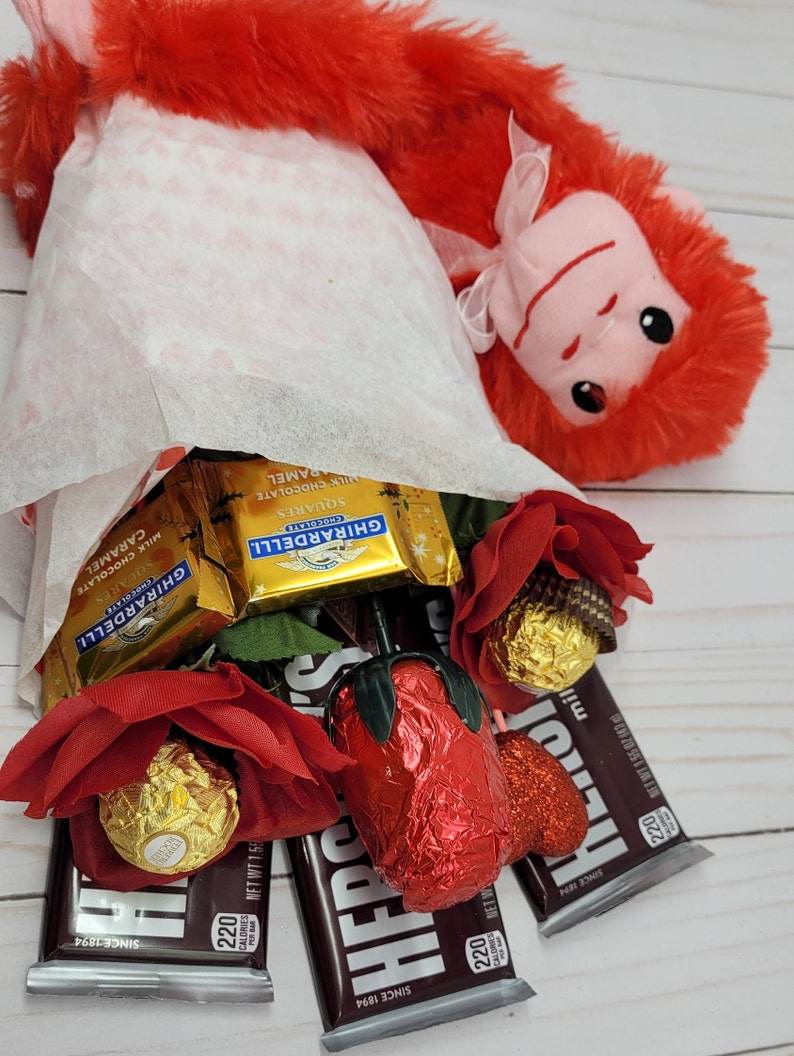 Gifts for any occasion, Ferrero Rocher chocolate rose bouquet, gifts for mom, dad, teachers, couples, boss, classroom, friends - Infinity Beyond Crafts